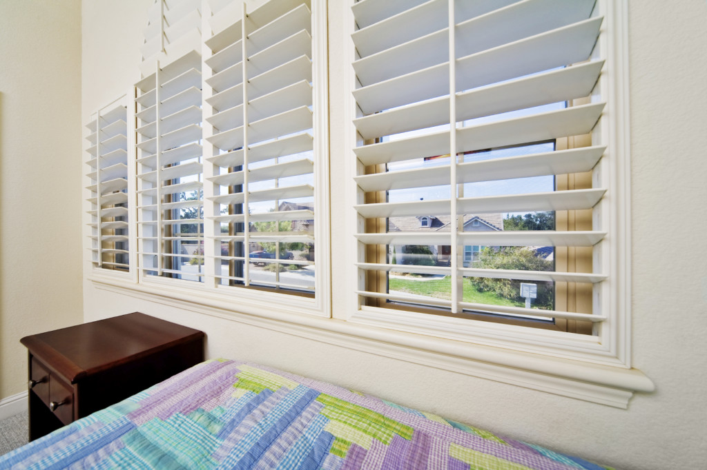 Decorating With Plantation Shutters Pinnacle Window Coverings   IStock 000018358865 Medium 1024x682 